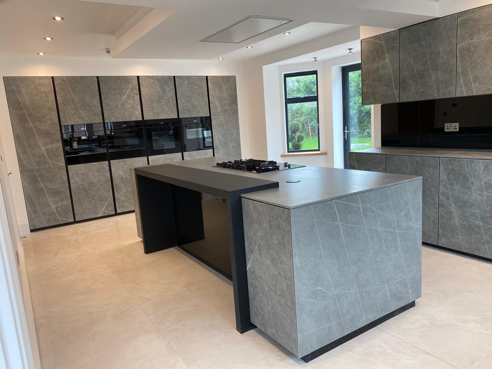 Customer Kitchen Project 17 - Clean Lines & Minimalist Aesthetics