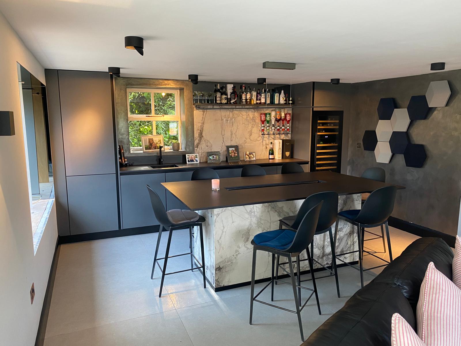 Customer Kitchen Project 18 - Premium Handleless Kitchen Layout